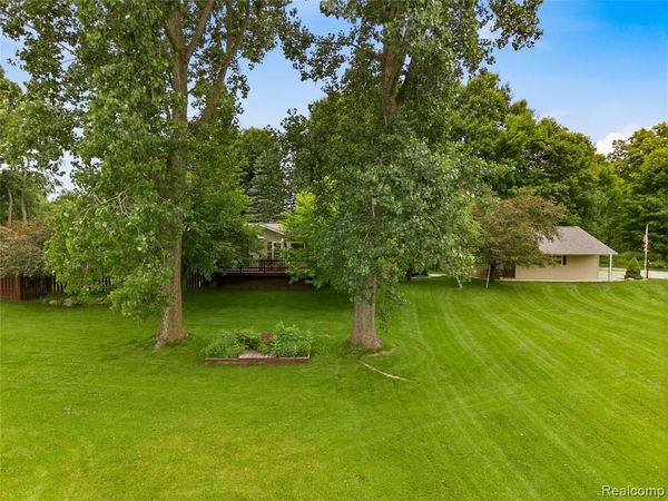 1995 Mitchell Lake Road , Attica Twp, MI 48412