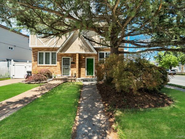 5 Notus Avenue , Staten Island, NY 10312