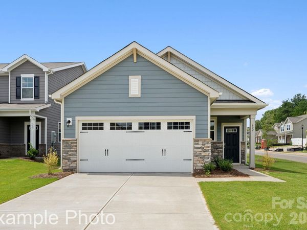 3123 29th Avenue NE, Hickory, NC 28601