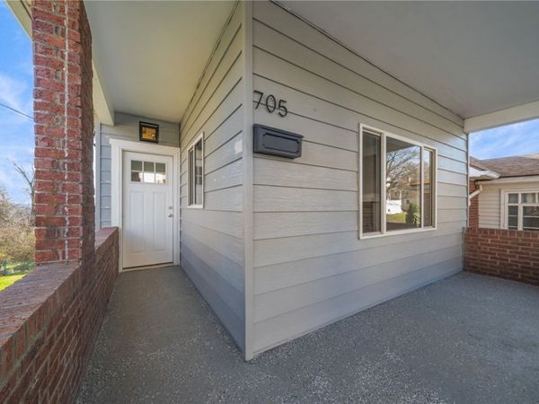 705 Burbridge St, Mckeesport, PA 15133