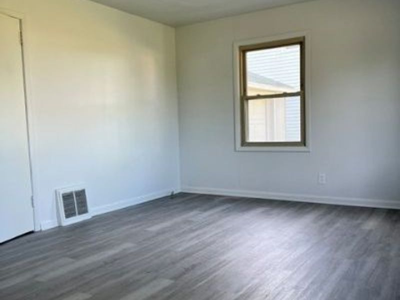 814 Laird, Warren, OH 44483 Photo 6