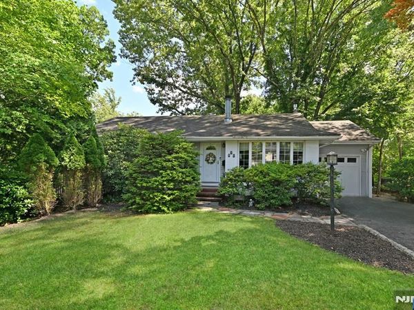 73 Ralph Avenue, HILLSDALE, NJ 07642
