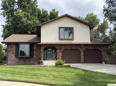 2304 High Street, Beatrice, NE 68310