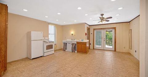 5314 J St, Sacramento, CA 95819 Photo