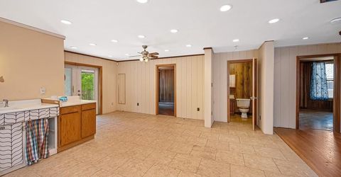 5314 J St, Sacramento, CA 95819 Photo