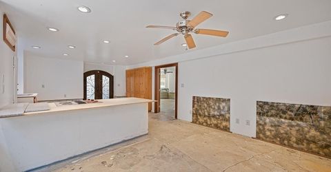 5314 J St, Sacramento, CA 95819 Photo