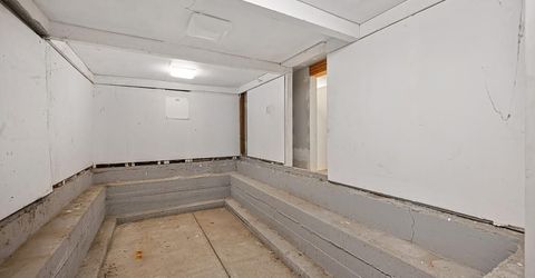 5314 J St, Sacramento, CA 95819 Photo
