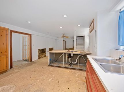 5314 J St, Sacramento, CA 95819 Photo