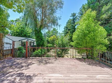 5314 J St, Sacramento, CA 95819 Photo
