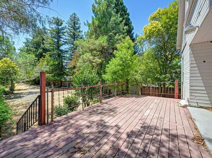 5314 J St, Sacramento, CA 95819 Photo