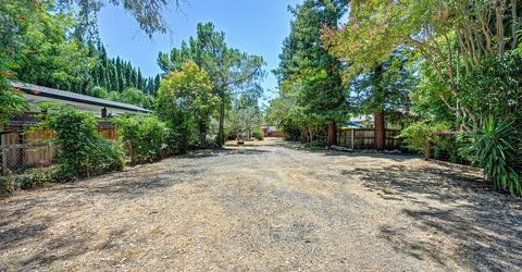 5314 J St, Sacramento, CA 95819 Photo