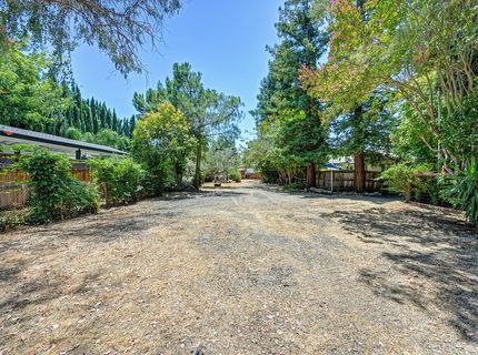 5314 J St, Sacramento, CA 95819 Photo
