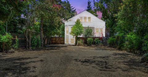 5314 J St, Sacramento, CA 95819 Photo