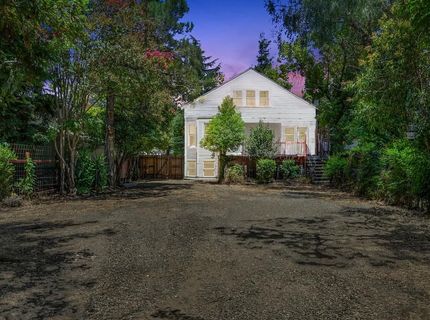 5314 J St, Sacramento, CA 95819 Photo