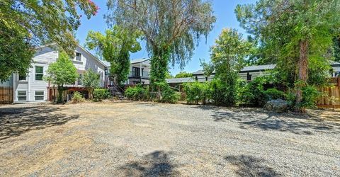5314 J St, Sacramento, CA 95819 Photo