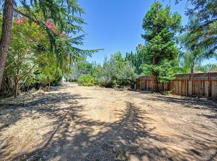 5314 J St, Sacramento, CA 95819 Photo