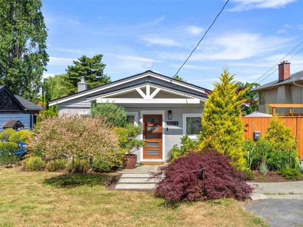 3054 Millgrove St , Saanich, BC V9A 1X5
