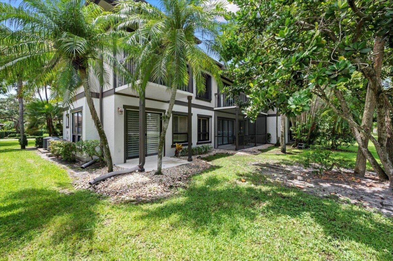 13334 Polo Club Road, Unit 226, Wellington, FL 33414 Photo