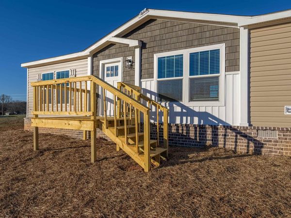 404 Co Rd 263, Florence, AL 35633