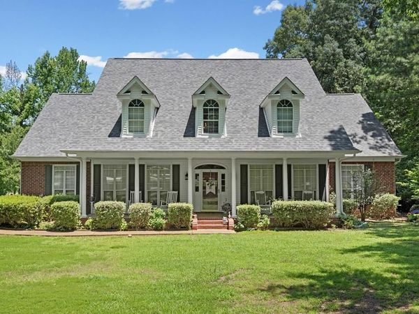 6460 Autumn Oaks Drive, Olive Branch, MS 38654