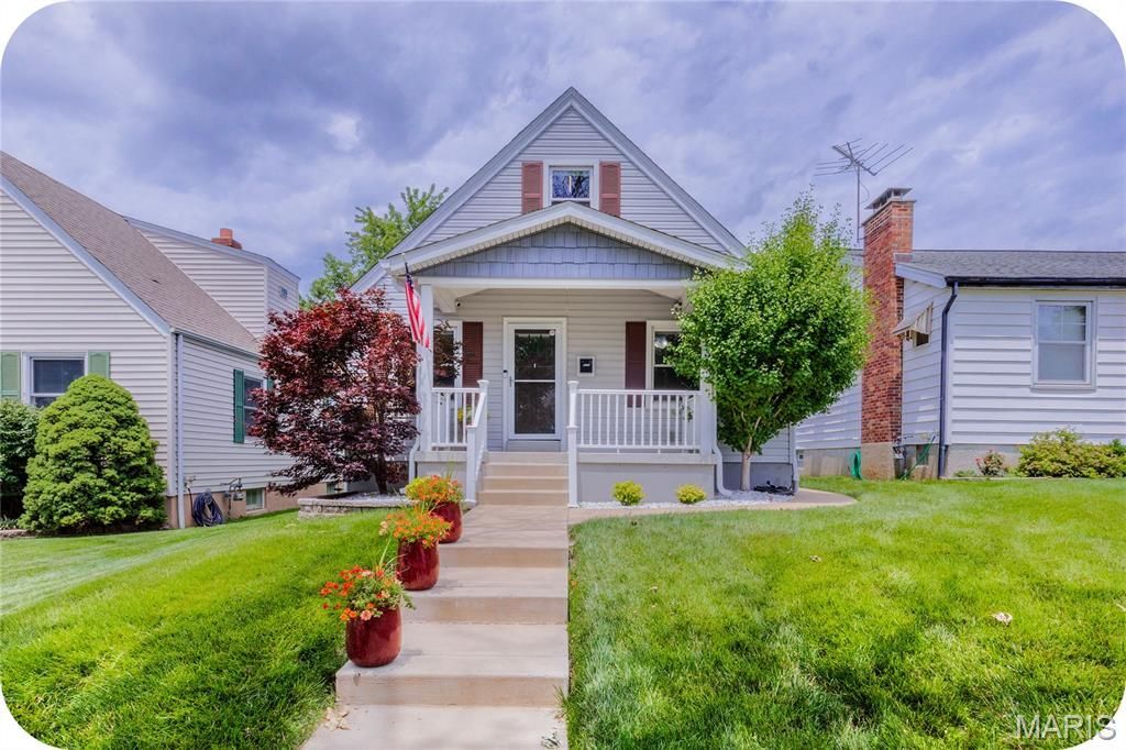 5539 Daggett Avenue, Saint Louis, MO 63110 Main Photo