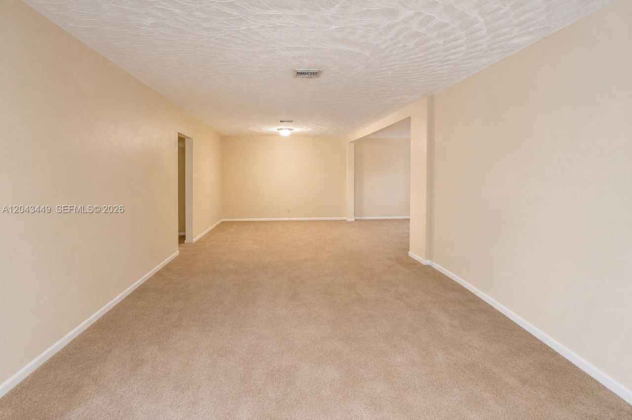 1000 NW 47th St , Miami, FL 33127 Photo