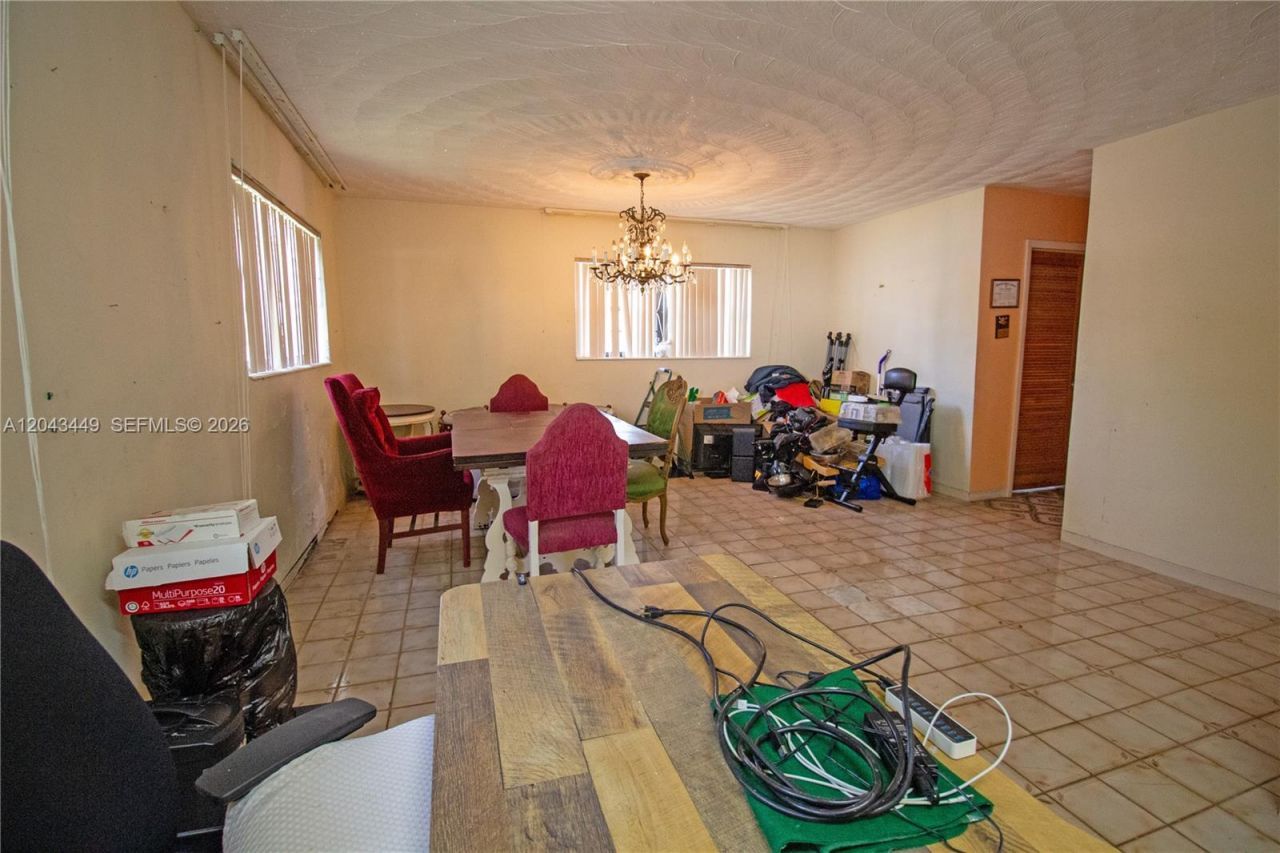 1000 NW 47th St , Miami, FL 33127 Photo