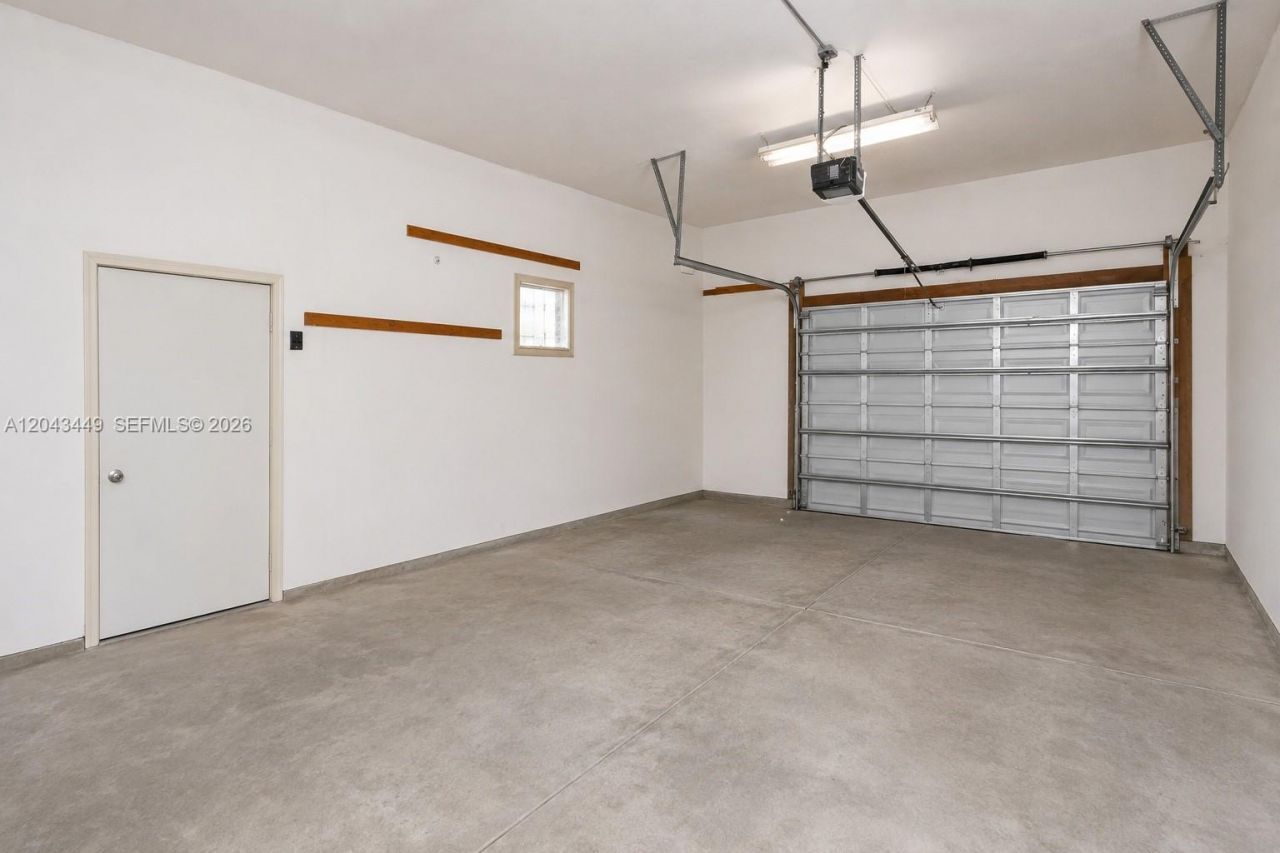 1000 NW 47th St , Miami, FL 33127 Photo