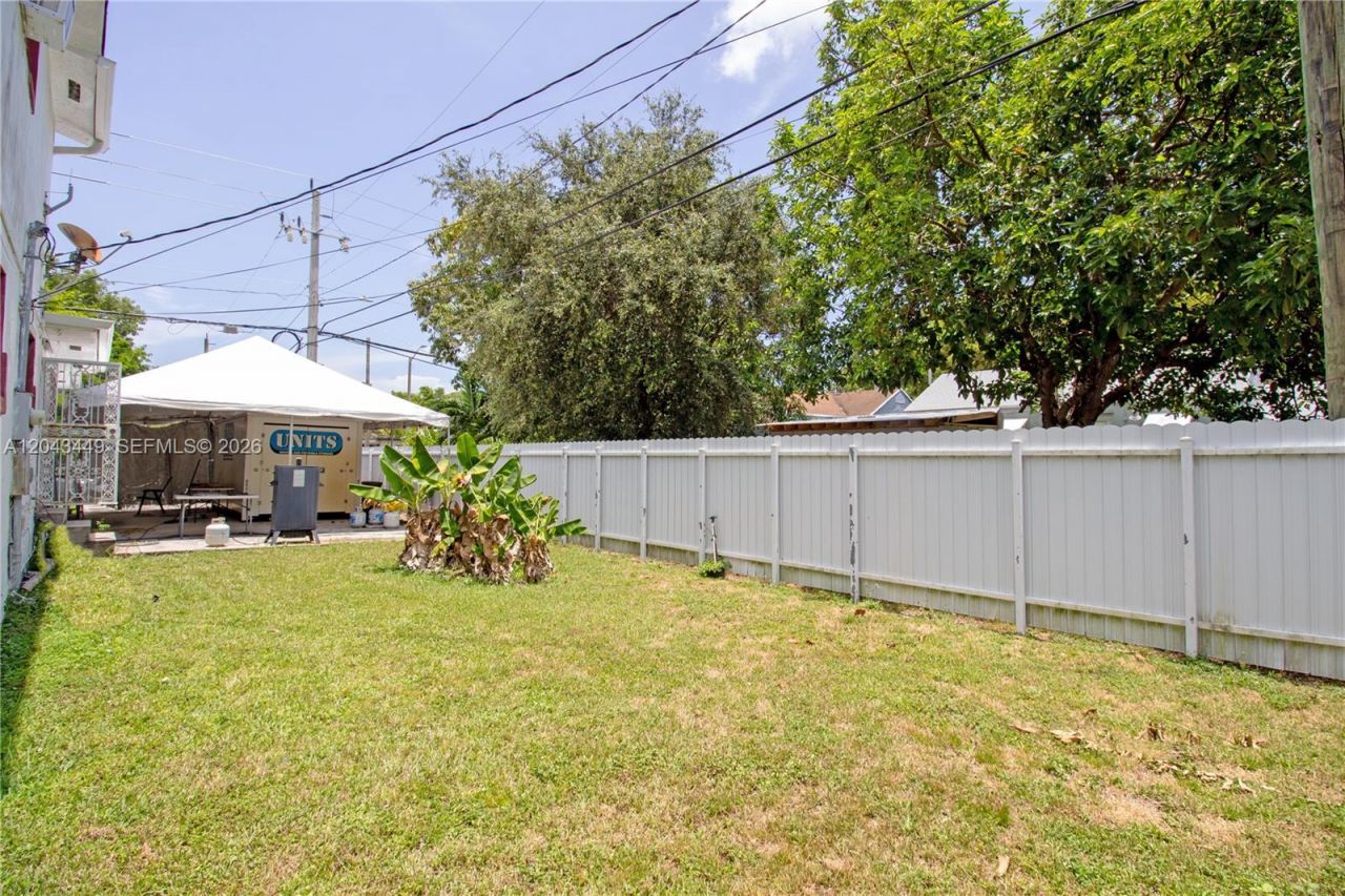 1000 NW 47th St , Miami, FL 33127 Photo