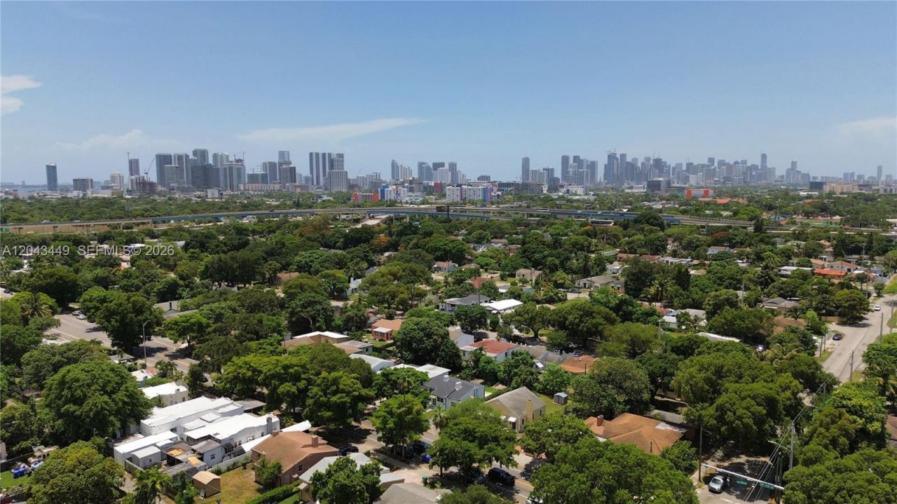 1000 NW 47th St , Miami, FL 33127 Photo