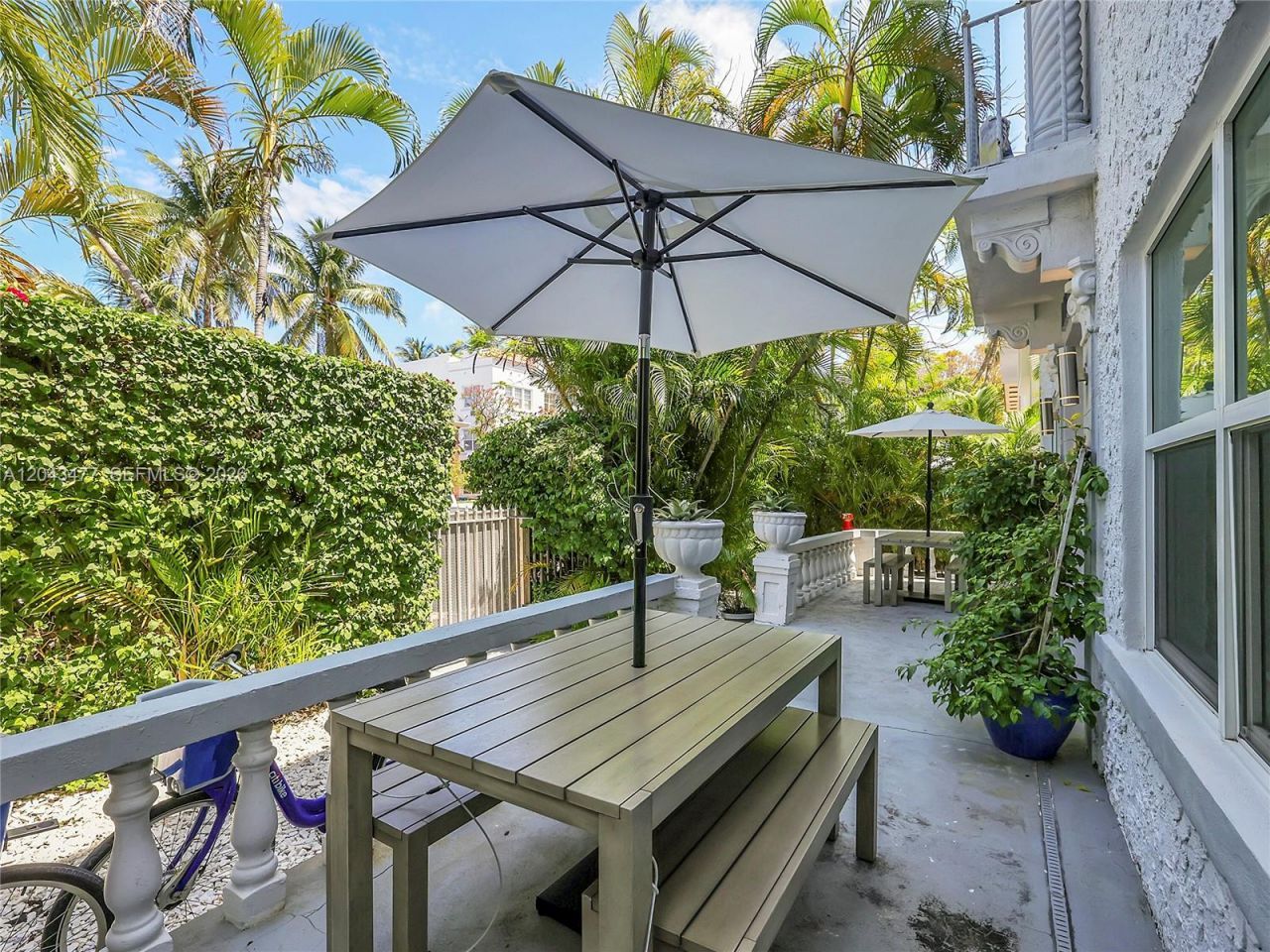 1618 Michigan Ave, Unit 25, Miami Beach, FL 33139 Photo