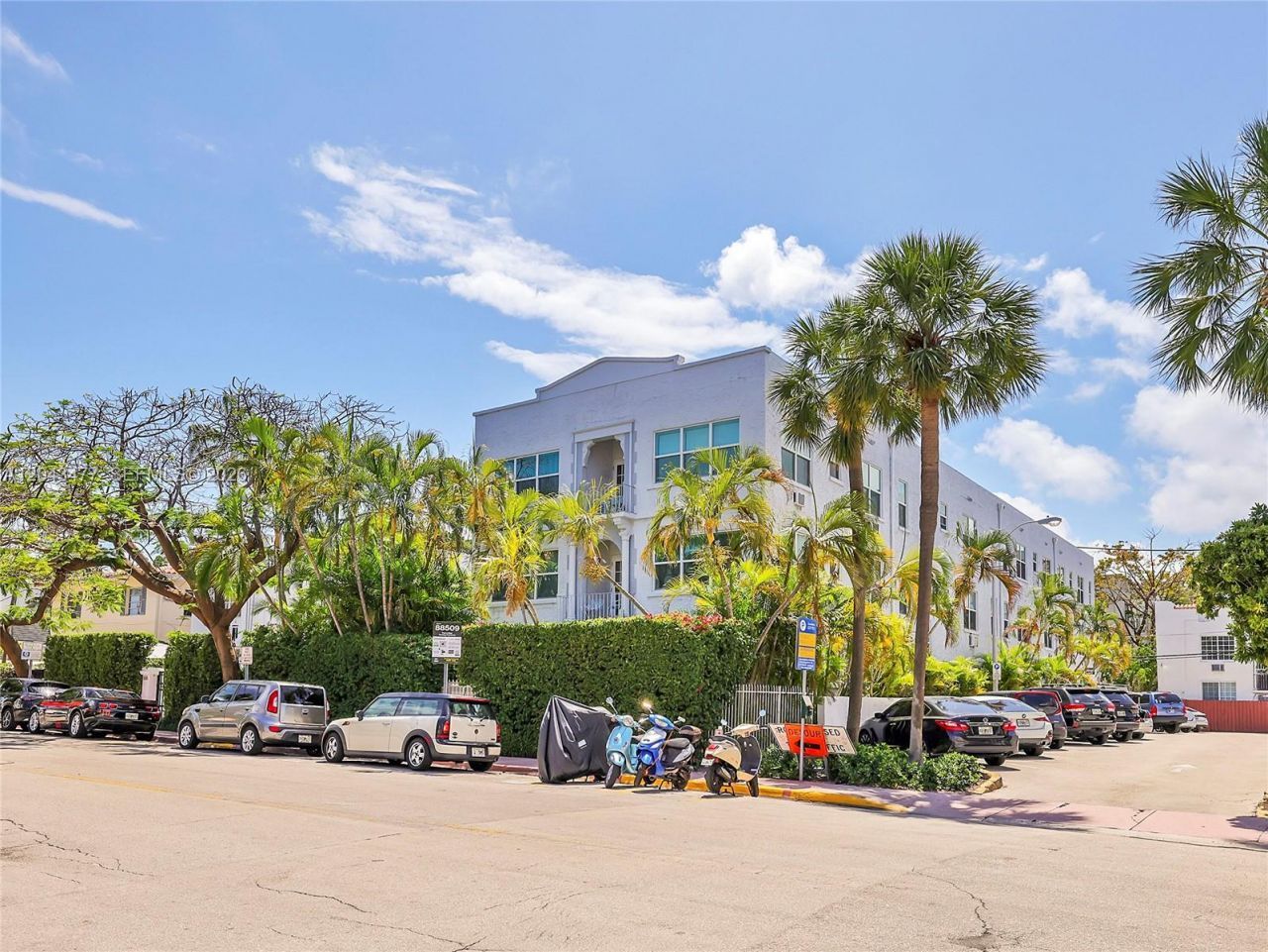1618 Michigan Ave, Unit 25, Miami Beach, FL 33139 Photo