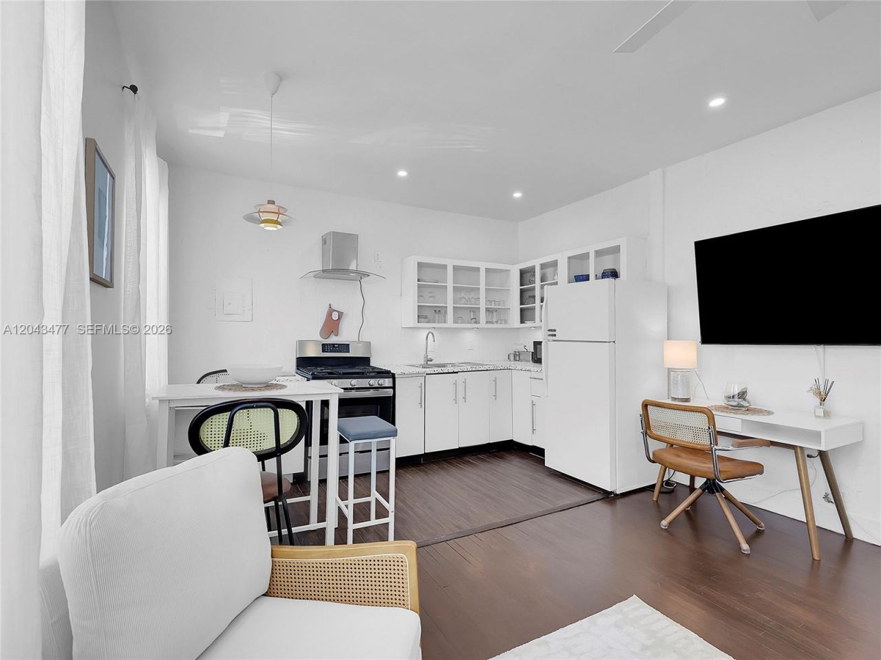 1618 Michigan Ave, Unit 25, Miami Beach, FL 33139 Photo