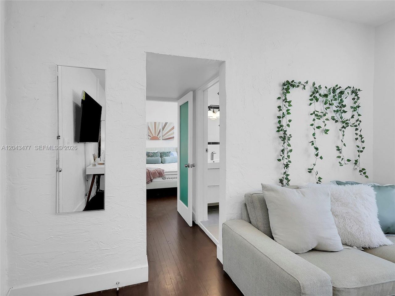 1618 Michigan Ave, Unit 25, Miami Beach, FL 33139 Photo
