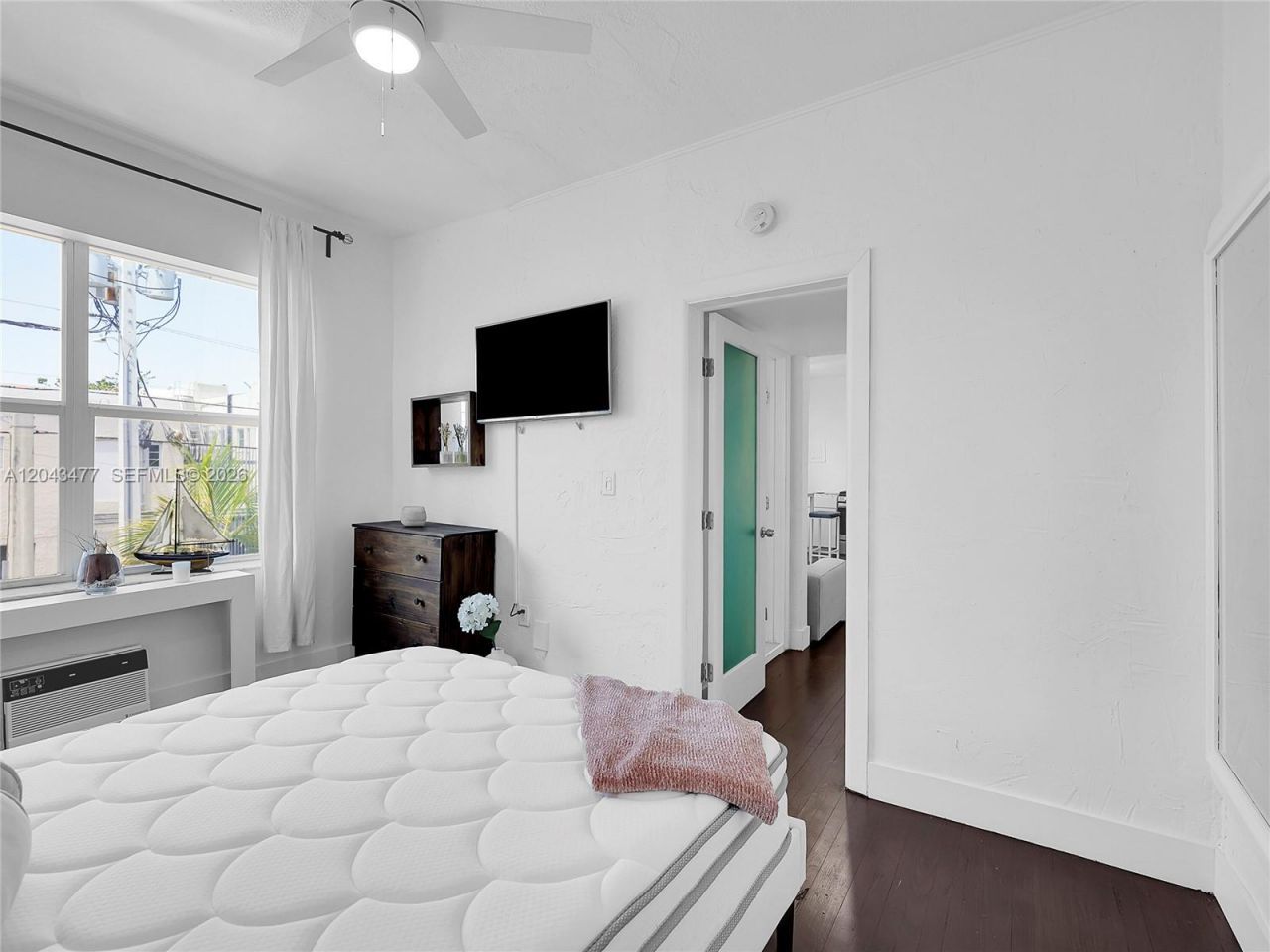 1618 Michigan Ave, Unit 25, Miami Beach, FL 33139 Photo