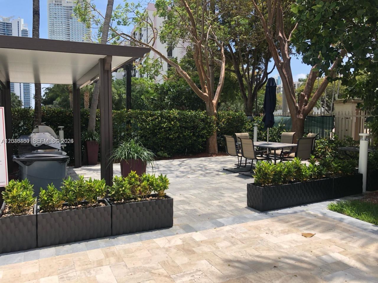 17050 N Bay Rd, Unit 407, Sunny Isles Beach, FL 33160 Photo