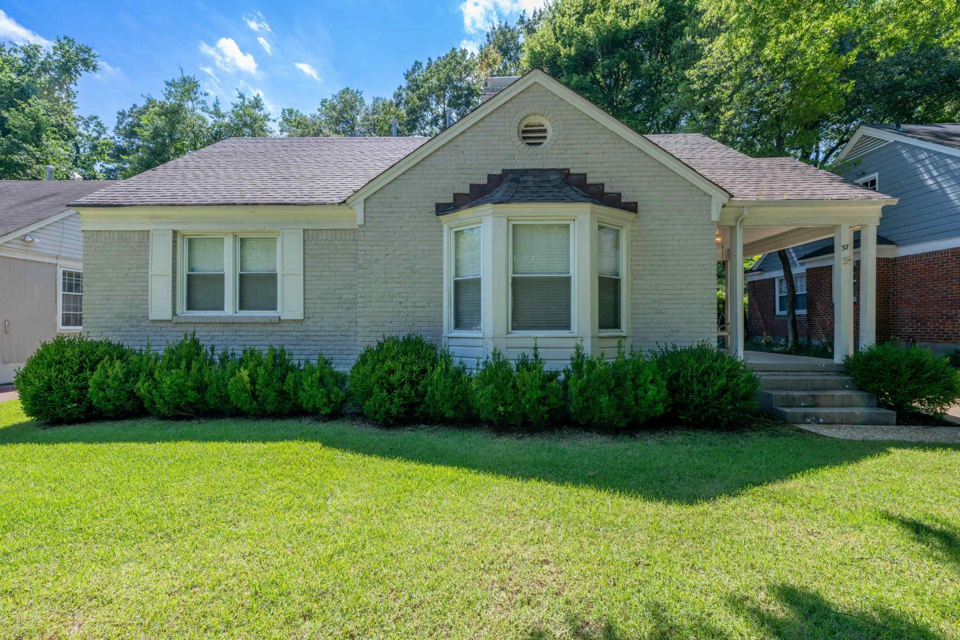 37 S ALICIA DR Memphis, TN 38112