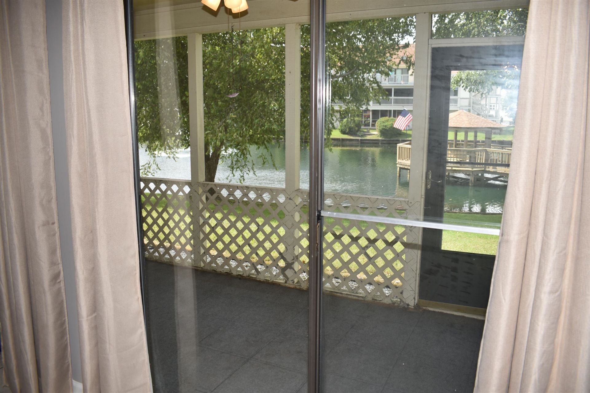 510 Fairwood Lakes Dr. Photo 10