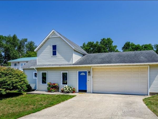 323 Benzie Court, Beulah, MI 49617