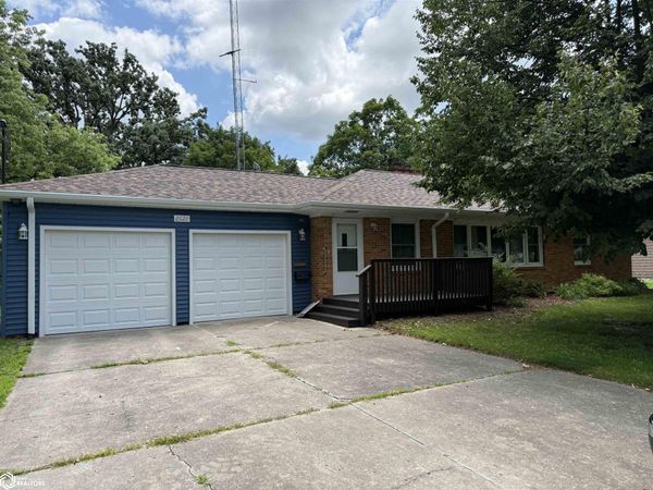 2620 N Marilyn Road N, Ottumwa, IA 52501