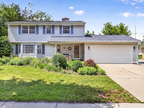 700 E LINDBERGH STREET, Appleton, WI 54911