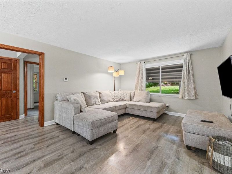 1942 Edwards Drive, Akron, OH 44306 Photo 6