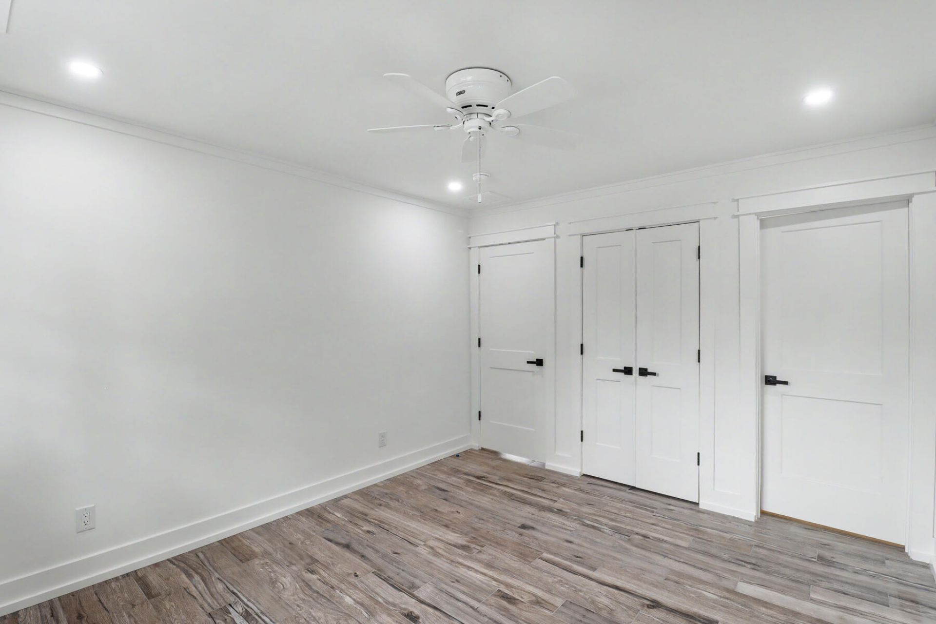 1328 Hermitage Avenue Photo 13
