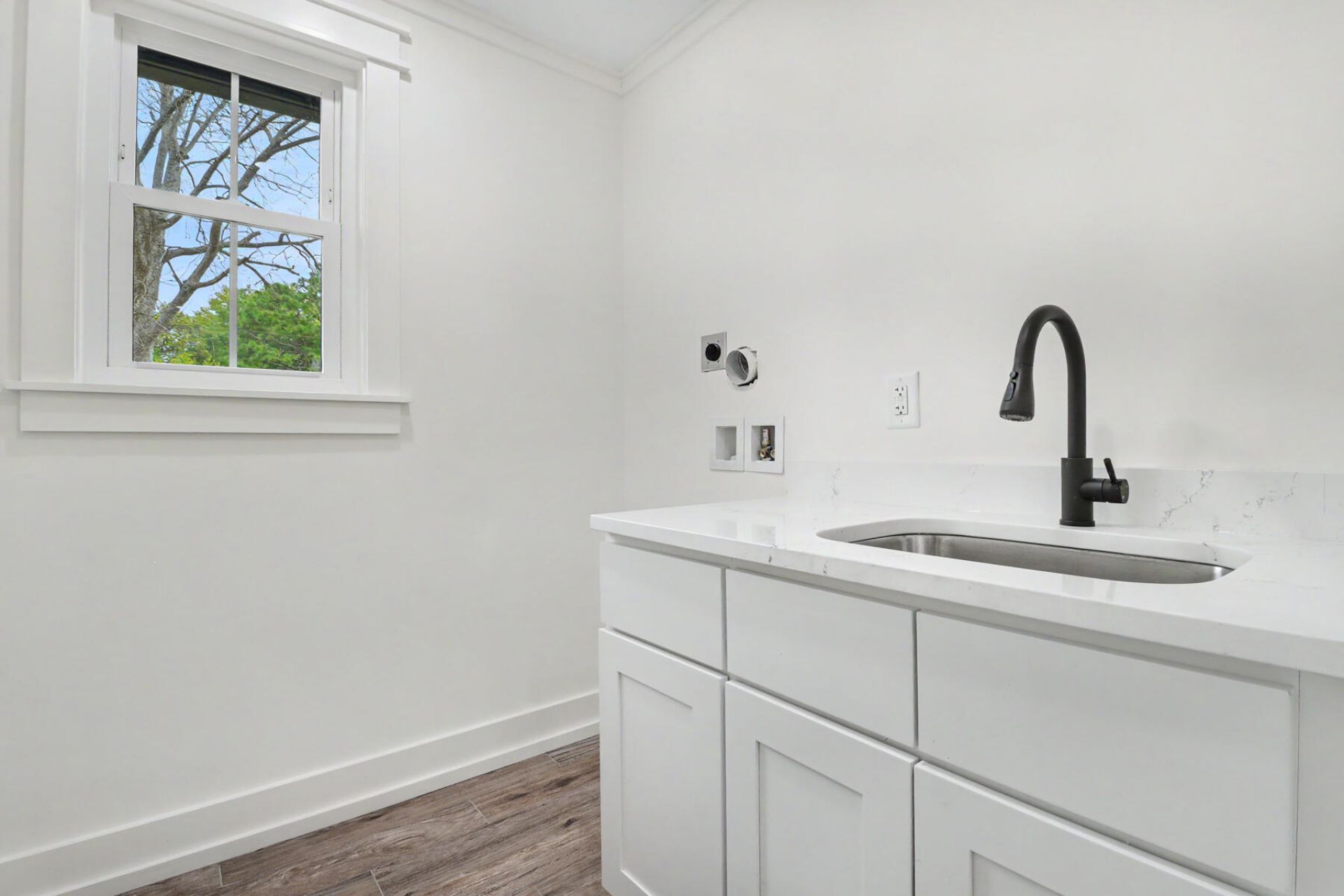 1328 Hermitage Avenue Photo 18
