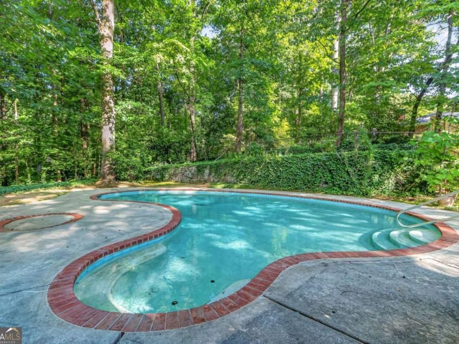 Property Image 39