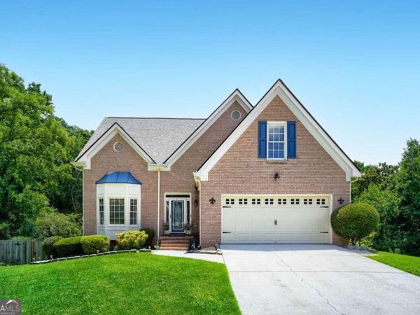 10 Jessamine Trail, Lawrenceville, GA 30046