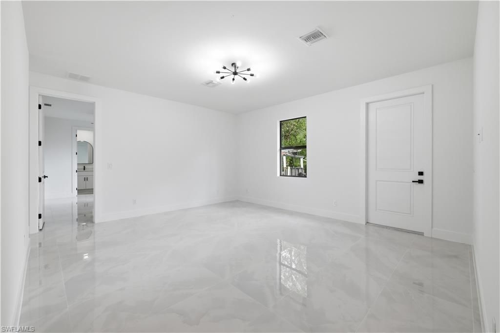 4030 Washington Ave, Fort Myers, FL 33916 Photo
