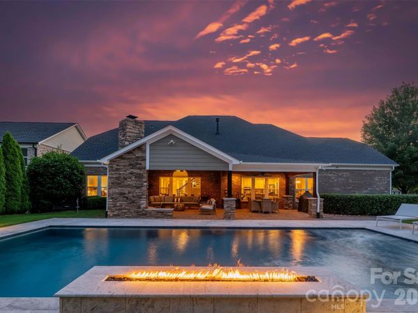 10601 Waxhaw Manor Drive, Waxhaw, NC 28173