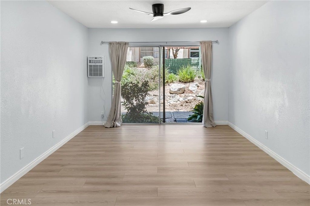 5585 E Pacific Coast Highway, Unit 171, Long Beach, CA 90804 Main Photo