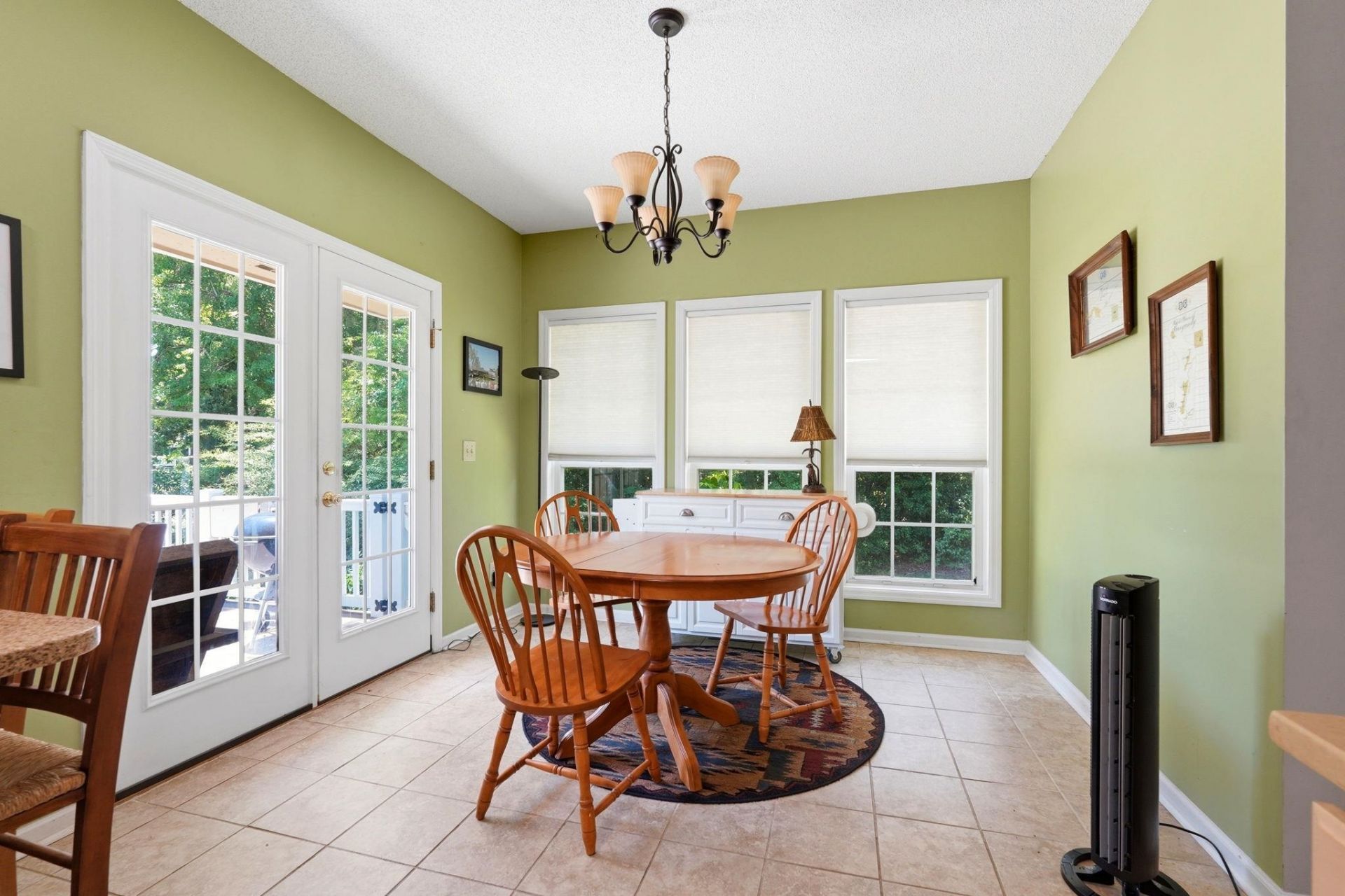 3092 Kings Ct. Photo 12